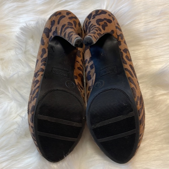 Leopard Print Pumps! - Picture 4 of 4